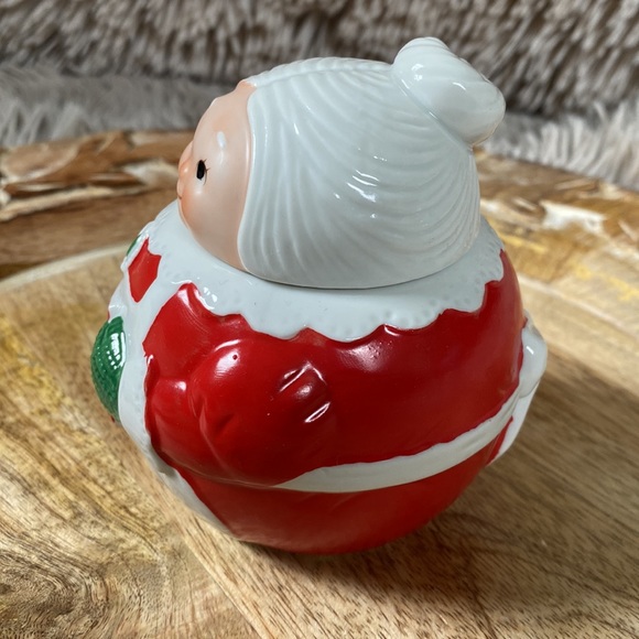 VINTAGE AVON 1983 MR & MRS CLAUSE SUGAR & CREAMER SET EUC - Picture 8 of 14